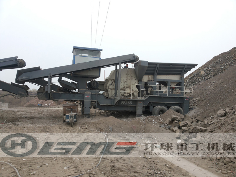 Mobile waste Crushing Plant